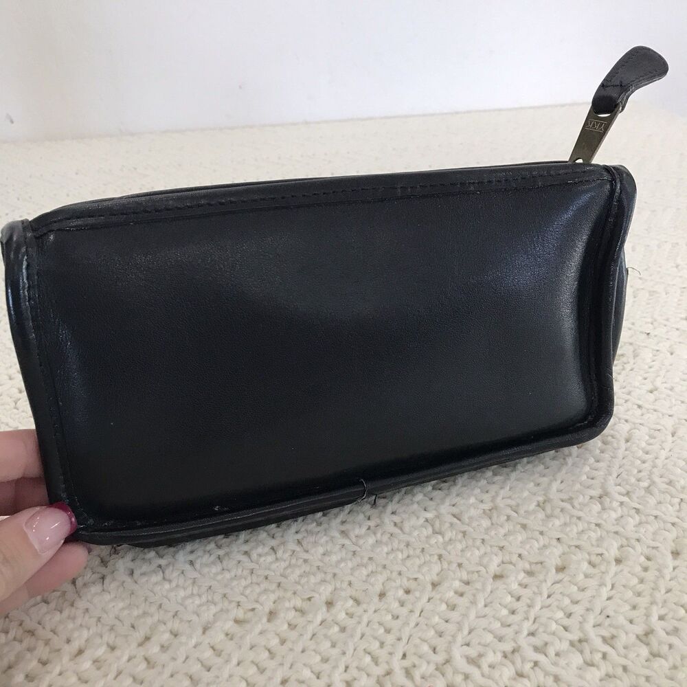 Vintage 80s Carriage Court Wristlet Clutch Black Cowhide Leather Zip Crossbody